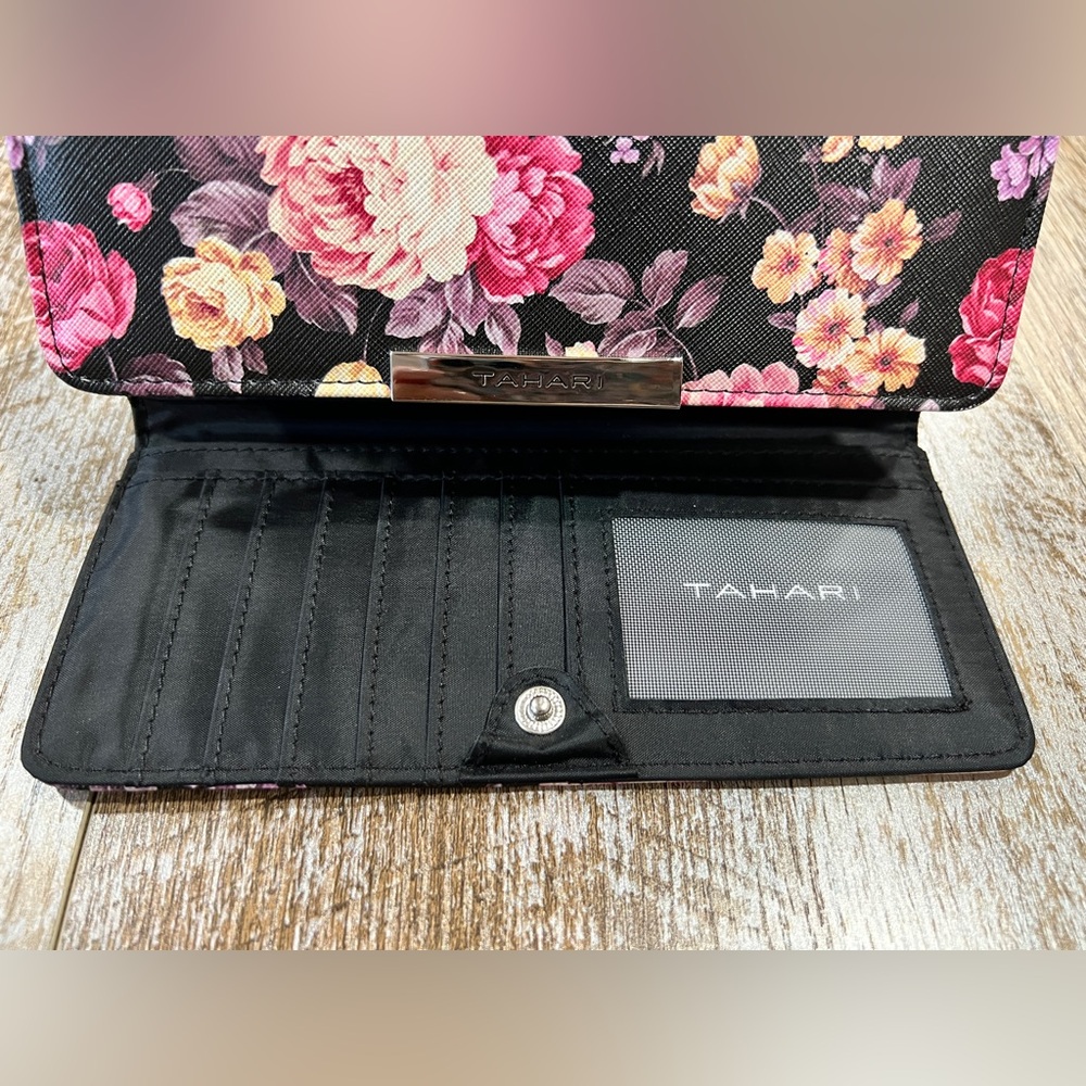Tahari Floral Saffiano Trifold Wallet Black Multicolor Flowers Snap Closure - Picture 6 of 9